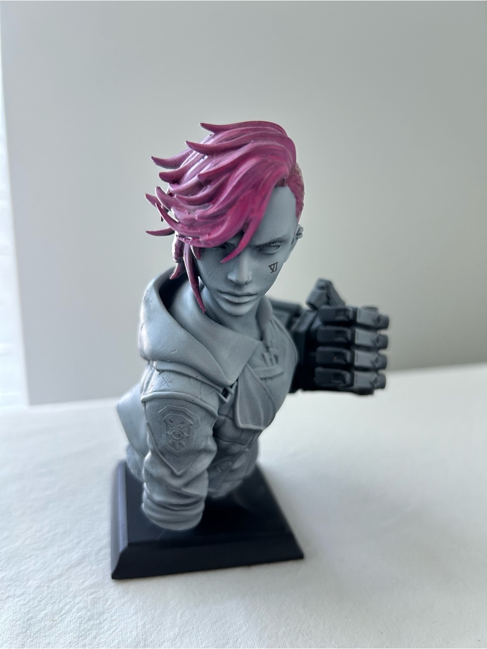 Arcane Vi Bust Figure/Statue